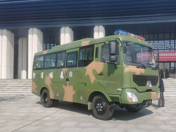 四驅森林消防運兵車