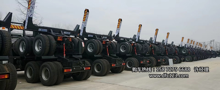 木材運輸車