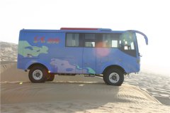沙漠越野卡車，東風沙豹越野客車， 東風沙豹4x4越野客車
